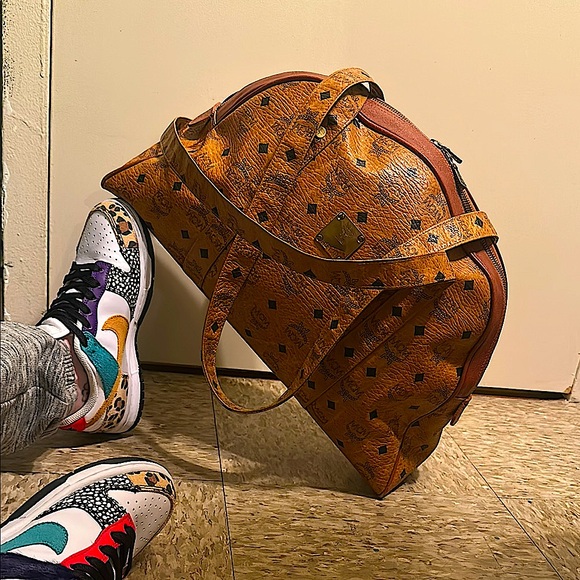 MCM Large Vintage Cognac Monogram Visetos Dome Tote👜 - Picture 11 of 16